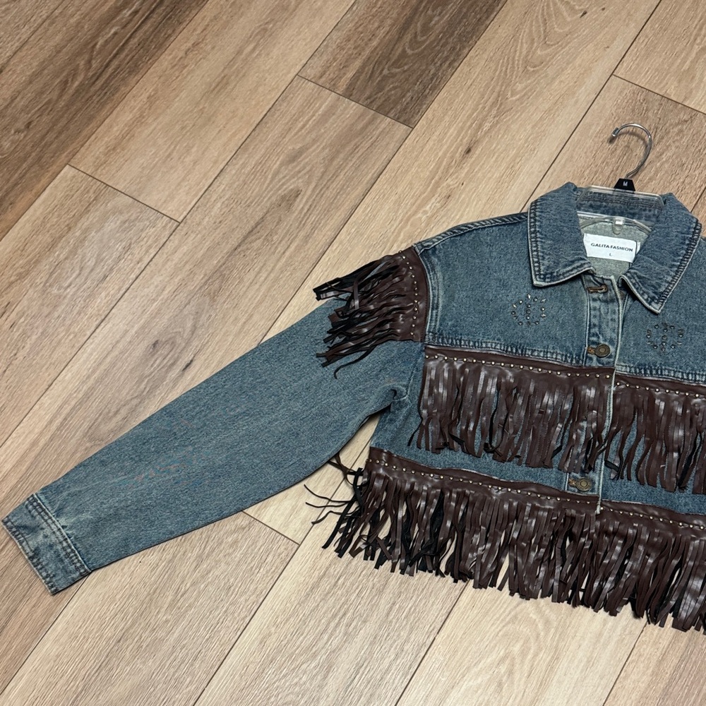 GALITA NWT L CROPPED WESTERN Denim Brown fringe bronze studs Jacket - Picture 3 of 8